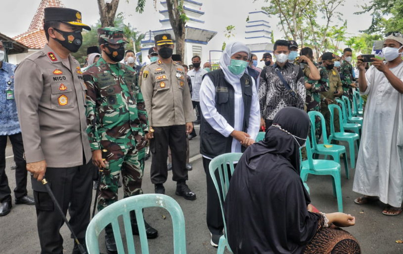 Forkopimda Jatim Tinjau Pelaksanaan Vaksinasi Skala Besar di Sampang
