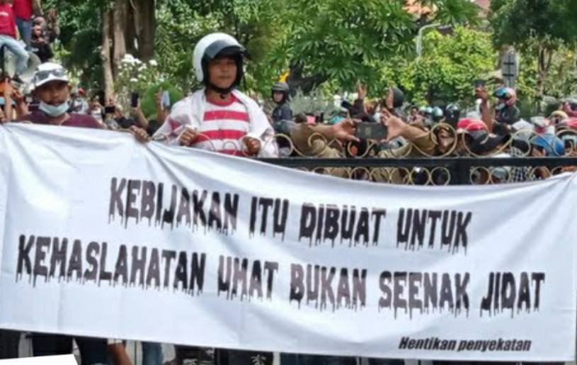 Ribuan Warga Madura Demo Wali Kota Surabaya