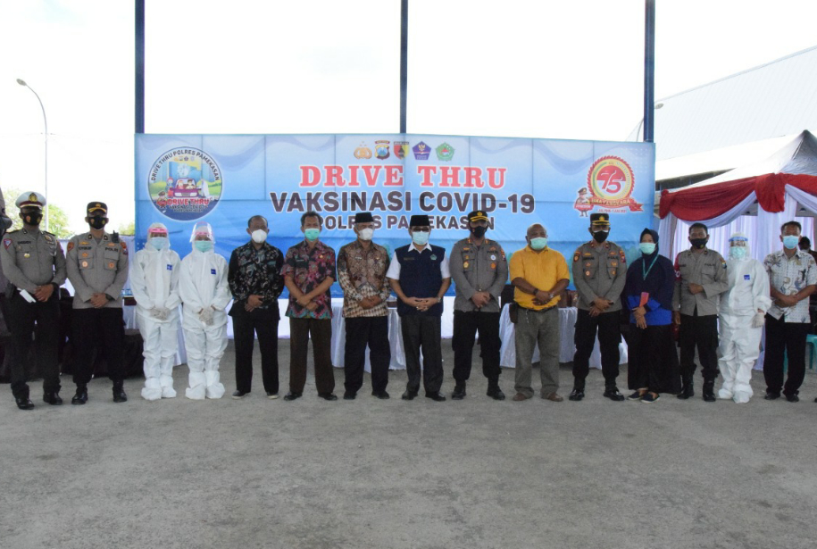 Polres Pamekasan Luncurkan Program Inovasi Drive Thru Vaksinasi Covid-19