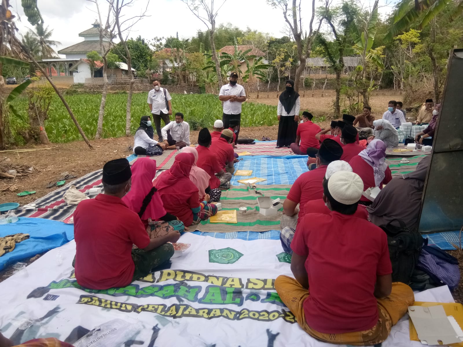 Manfaatkan DBHCHT, Dispertahortbun Sumenep Gelar Sekolah Lapang Bagi Petani Tembakau