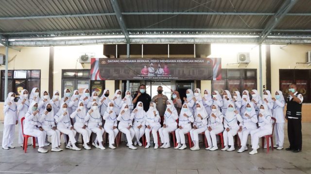 Gandeng Akbid Graha Husada, Kapolres Sampang Siapkan 400 Relawan Vaksinator Covid-19
