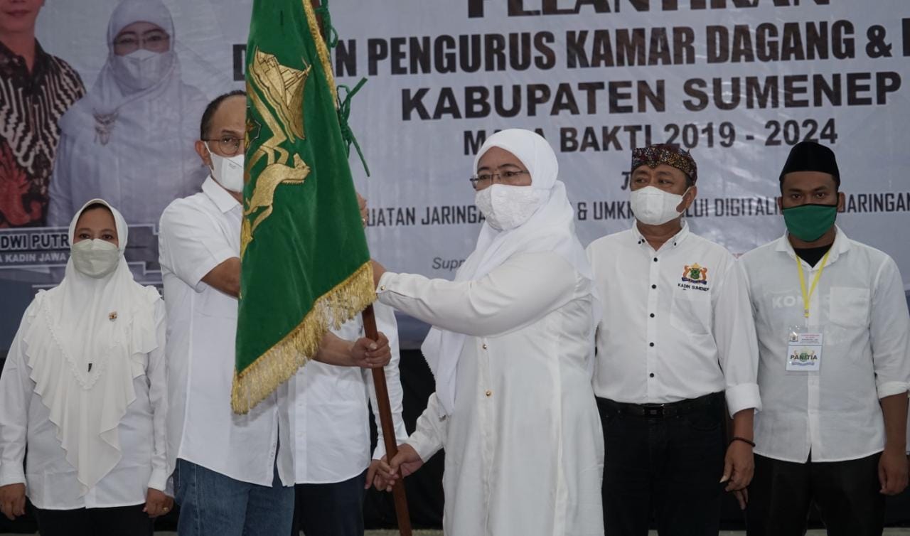 Hadiri Pelantikan Pengurus Kadin Sumenep, Ini Harapan Bupati Achmad Fauzi