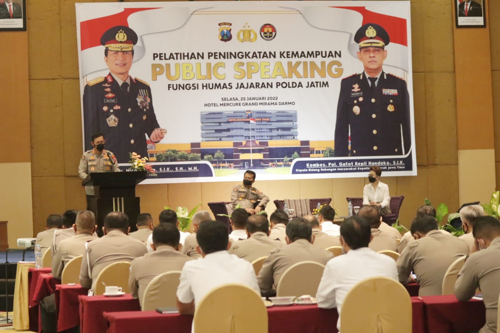 Bidhumas Polda Jatim Gelar Pelatihan Peningkatan Kemampuan Publik Speaking