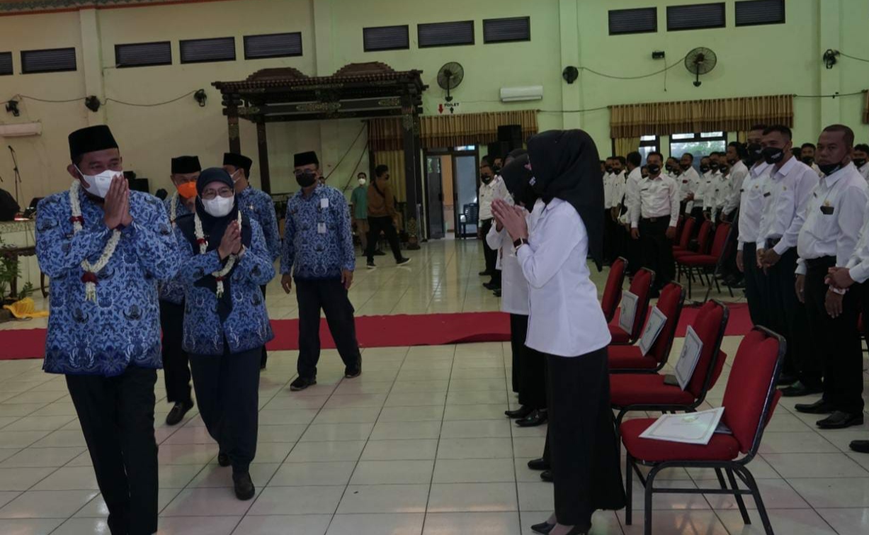 Tegas, Bupati Achmad Fauzi Ingatkan Hal Ini pada Para Guru