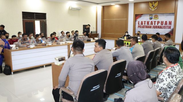 Polres Sumenep Gelar Pelatihan Jurnalistik Bagi Anggota Polisi