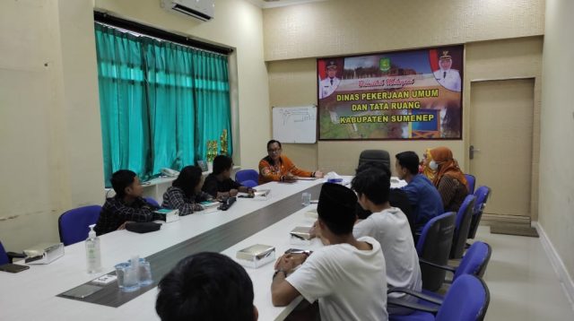 FKMS Audensi ke Dinas PUTR Bahas RTRW