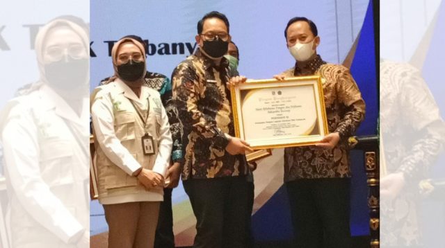 Lakukan Vaksinasi PMK Terbanyak, DKPP Sumenep Raih Penghargaan dari Provinsi Jawa Timur