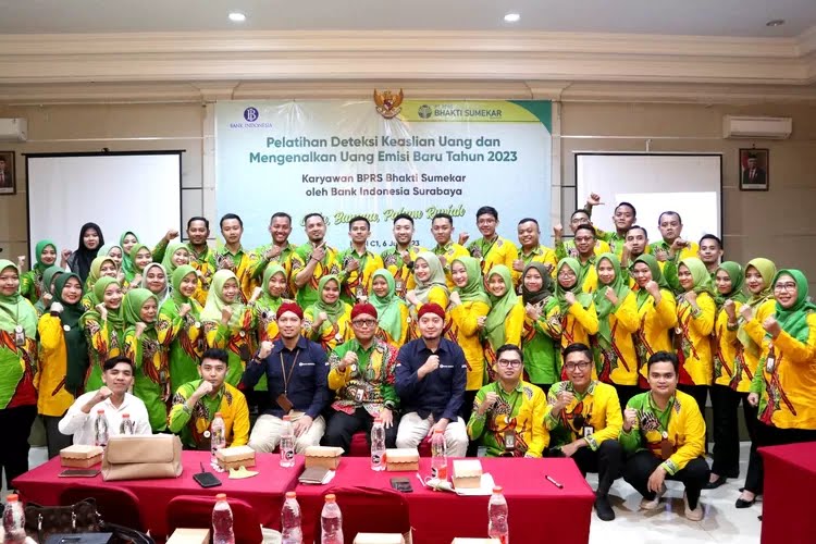 Teller dan CS Bank BPRS Bhakti Sumekar Dapat Pelatihan dari Bank Indonesia