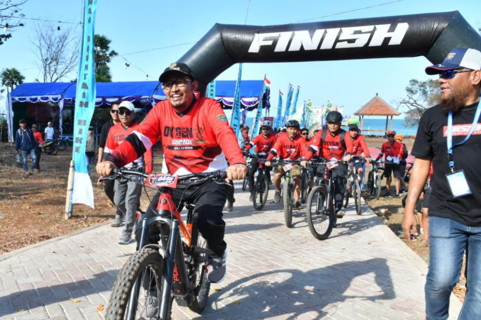 Giliyang Oxygen Sunmori Fun Bike, Bupati : Bersepeda Sambil Melihat Pemandangan yang Indah