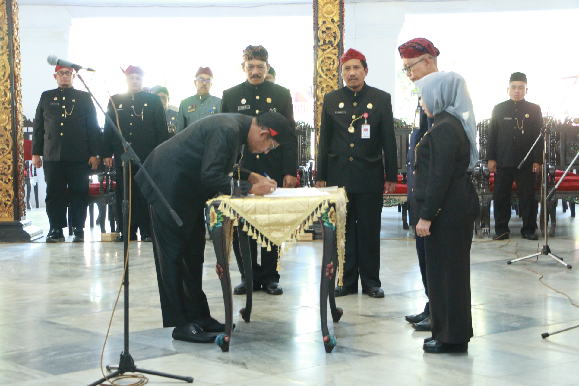 Istri Politisi PKB Dimutasi Jadi Sekdis, Isyarat Politik Bupati Fauzi?