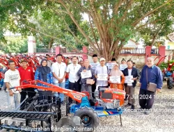 DKPP Sumenep Salurkan Bantuan Hand Traktor Bagi Petani