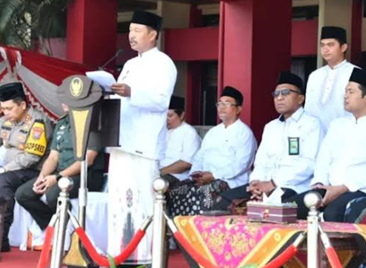 Berpakaian Ala Santri, Pemkab Sumenep Gelar Upacara HSN 2024