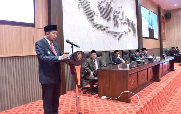 Bupati Fauzi dan Wabup Imam Hasyim Sampaikan Visi-Misi di Rapat Paripurna