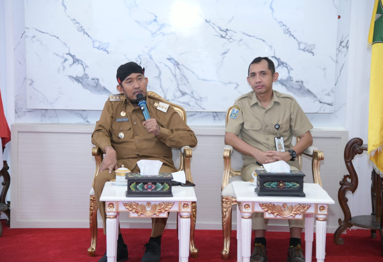 Minta OPD Tingkatkan Inovasi, Bupati Fauzi: Tak Harus Skala Besar, yang Penting Bermanfaat Bagi Masyarakat