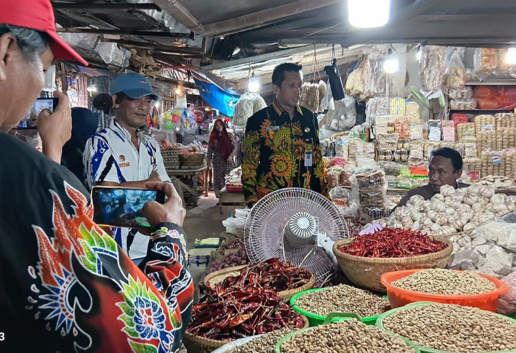 TPID Sumenep Pantau Harga Kebutuhan Pokok Jelang Nataru 2026, Stok Aman Meski Beberapa Komoditas Naik