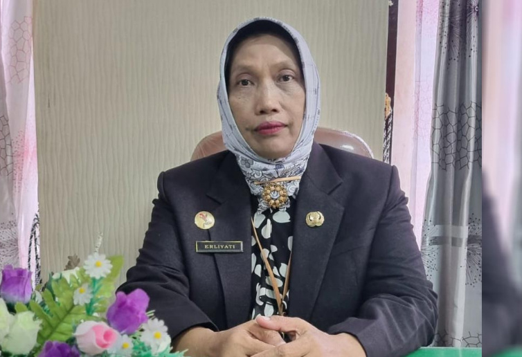 Hari Bidan Sedunia, Direktur RSUD Sumenep Tekankan Pentingnya Peran Bidan di Tengah Masyarakat