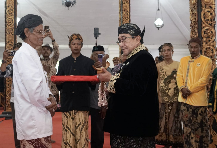 Kirab Pusaka Keraton Sumenep, Wabup: Warisan Leluhur Harus Terus Dijaga