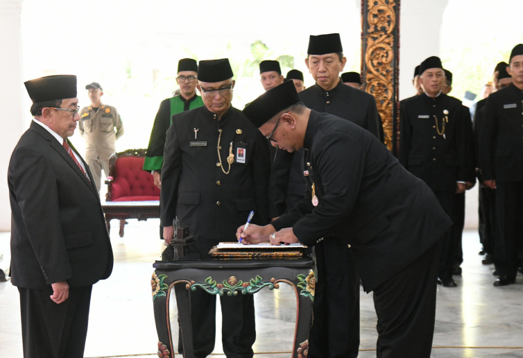 Lantik 129 Kepala Sekolah, Wabup Sumenep Tekankan Tanggung Jawab dan Mutu Pendidikan